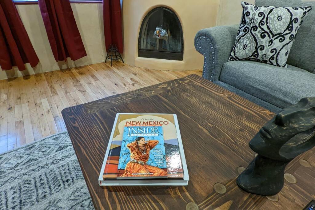 Magical Santa Fe Stay, Minutes From Town Square, Sleeps 4, Includes Free Parking And Outdoor Hot Tub! Extérieur photo